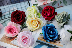 <span class=keywords><strong>Faux</strong></span> <span class=keywords><strong>Rose</strong></span> rouge centres <span class=keywords><strong>de</strong></span> table fleurs préservées fleurs décoratives pétale fleuriste fournitures pour la décoration <span class=keywords><strong>de</strong></span> mariage - Product Image 5