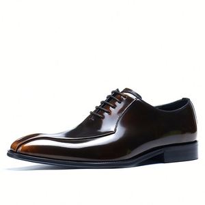 Chaussures Oxford en cuir vert italien haut de gamme, fabriquées à la main avec un design gravé au laser, élégantes et formelles - Product Image 3