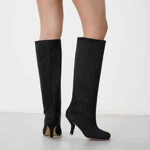 Bottes pour femmes Strange BIg Feet à talons hauts en cuir, collection 2025 - Product Image 4