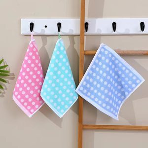 Serviette carrée en coton pur jacquard 25x25cm, motif à pois, pour enfants, débarbouillettes pour bébés - Product Image 1