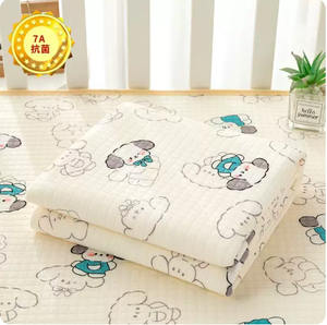 Alfombrilla de Pañales Amarilla de Alta Calidad, Suave al Tacto, con Logotipo Personalizado, Portátil, de Tamaño Pequeño - Product Image 1