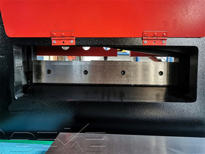 Beke Q35Y-20 Chất lượng cao hơn điện thủy lực ironworker máy cho tấm kim loại thép đấm cắt - Product Image 4