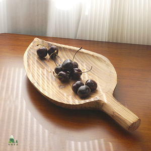 Bandeja de frutas hecha a mano de madera de cedro en forma de corazón, color marrón oscuro, para decoración y almacenamiento en la mesa del hogar. - Product Image 2