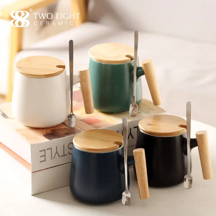 Custom Logo Color Porcelain Coffee Mug Gift Set Bamboo Lid Ceramic Cup With Spoon Wooden Handle Ceramic Coffee Mug