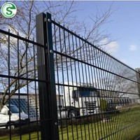 Clôture en treillis métallique double 686 en fer thermolaqué, moderne, économique et facile à assembler pour la sécurité domestique