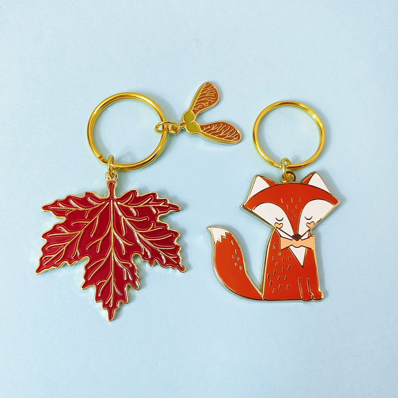 Customized Metal Keychain Maple Leaf Metal