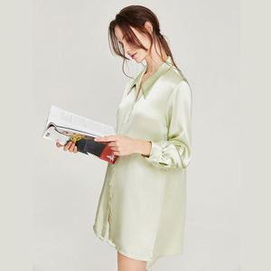 <span class=keywords><strong>Camicia</strong></span> da <span class=keywords><strong>Notte</strong></span> da Donna 2026 in Seta 100% con Scollo a V, Maniche Lunghe e Tasche, Vestito Pigiama Casual al Ginocchio per l'Estate - Product Image 3