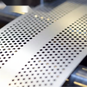 แผ่นตาข่ายอะลูมิเนียมแบบเจาะรูสำหรับเครื่องทำความร้อนอินฟราเรด ทนการกัดกร่อน พร้อมบริการตัดและดัด - Product Image 1