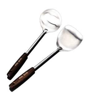 Cuchara de acero inoxidable con mango de madera SUS 304 para cocinar y servir en la cocina - Product Image 3