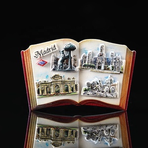 Hermosos imanes <span class=keywords><strong>de</strong></span> nevera <span class=keywords><strong>de</strong></span> resina <span class=keywords><strong>Madrid</strong></span> Scenic Spot Imanes <span class=keywords><strong>de</strong></span> nevera Imanes creativos 3D Recuerdos turísticos - Product Image 4