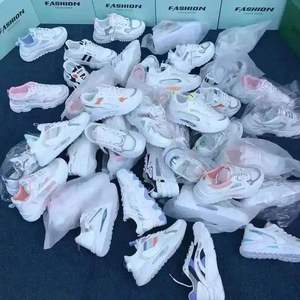 מלאי חדש לגמרי של נעלי ריצה פלטפורמה רשת מסוגננת כעת. - Product Image 1