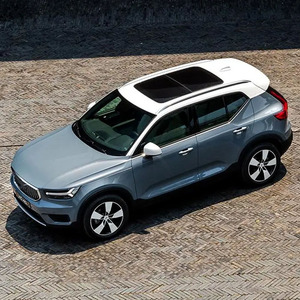 Voiture <span class=keywords><strong>hybride</strong></span> légère à succès, <span class=keywords><strong>Volvo</strong></span> <span class=keywords><strong>XC40</strong></span> B3 Smart Style Edition, 163 ch, SUV compact pour une utilisation urbaine en famille - Product Image 2