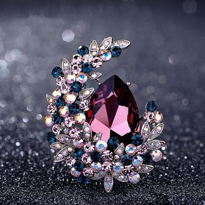 Broche <span class=keywords><strong>demi</strong></span>-<span class=keywords><strong>lune</strong></span> en cristal élégante, accessoire automne-hiver pour pull homme, épinglette polyvalente - Product Image 3