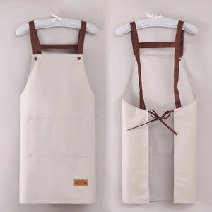 Grembiule Impermeabile e Antimacchia con Bretelle in PVC Stampato, Moderno e Oversize per Uomo e Donna - Product Image 4