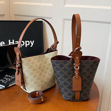 Bolso tote casual de gran capacidad para mujer GrandZ Presbyteria, bandolera de un solo hombro, bolso de mensajero femenino para llevar bajo el brazo, estilo casual y compacto. - Product Image 3