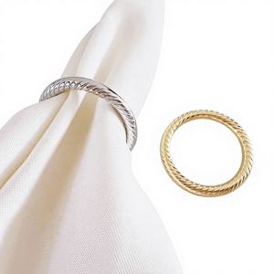 Ronds de serviette élégants en métal pour la mise en table, écologiques, conçus pour la restauration à domicile, les hôtels, les mariages et les décorations d'occasions spéciales - Product Image 1