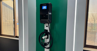 Chargeur de véhicule électrique 7KW 32A Type 2, station de recharge hors réseau avec batterie, alimenté par l'énergie solaire, portable
