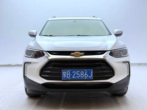 Chevrolet Trax 2021 Usado en España, Volante a la Izquierda, Motor Turbo, Asientos de Cuero, Cámara Trasera, Portaequipajes de Aluminio, Neumáticos R17 - Product Image 2