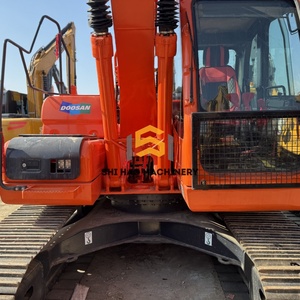 Excavatrice à chenilles DOOSAN DX150LC d'occasion de haute qualité, 15 tonnes, avec moteur et boîte de vitesses, importation directe pour les projets agricoles et domestiques - Product Image 3