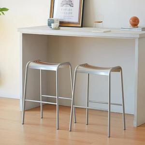 Tabourets pivotants modernes et minimalistes en fer forgé pour café, <span class=keywords><strong>club</strong></span>, réception, usage domestique - Qualité commerciale, aucun assemblage requis - Product Image 3