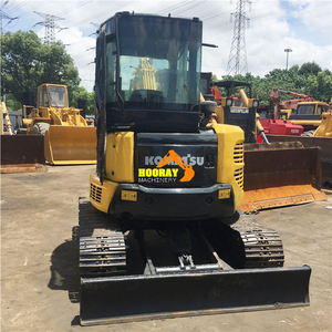 Miniexcavadora Komatsu PC55MR con Motor de 30HP, Orugas de Goma, Cabina Confortable y Espacio para el Operador con Aire Acondicionado - Product Image 1