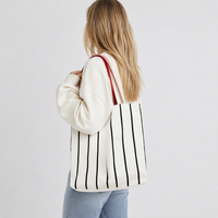 Sac fourre-tout en toile rayée durable et écologique noir et rouge, personnalisable, pliable et multi-usage pour les trajets quotidiens