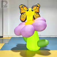 Papillon gonflable personnalisé sur motif floral – Adorable insecte gonflable de dessin animé pour la décoration de jardins, événements et fêtes