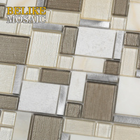 Mosaïque murale en verre onyx taupe clair et aluminium, idéale pour la rénovation de façades intérieures, la décoration d'hôtels, de villas et de boutiques.