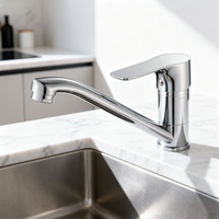 Robinet de cuisine moderne à poignée unique en alliage de zinc chromé avec noyau en céramique, idéal pour les cuisines d'hôtels et d'appartements