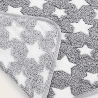 Couverture en flanelle pour animaux de compagnie sur mesure de l'usine TongMao, couverture fine pour toutes les saisons, polaire corail chaud, empreinte de patte, produits pour animaux de compagnie, vente en gros