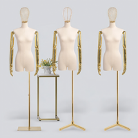 Expositor de escaparate K-Style de alta gama para ropa femenina, modelo creativo de maniquí de busto electrochapado de plástico para zapatos y bolsos para tienda