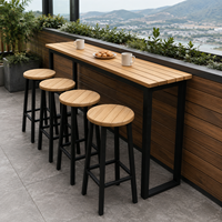 Ensemble de bar et de salle à manger contemporain en bois composite pour l'extérieur, tables et chaises de balcon résistantes aux intempéries