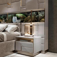 Lit King Size en Cuir Italien, Luxe Moderne, Lit Double Queen Size en Bois avec Tête de Lit