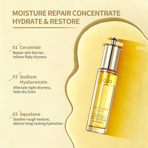 Sérum facial hydratant, éclaircissant et anti-âge ; Traitement à l'acide hyaluronique et à la vitamine C pour les points noirs - Product Image 2