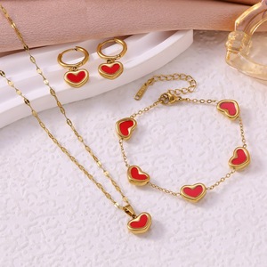 <span class=keywords><strong>Set</strong></span> di Gioielli in Acciaio Inossidabile 316L Placcato Oro 18K, Collana, Bracciale e Orecchini con Cuore Smaltato Rosa, Impermeabile, Regalo per Donne - Product Image 5