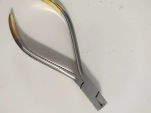 Pince de laboratoire <span class=keywords><strong>dentaire</strong></span> professionnelle, outil de pliage d'appareils orthodontiques pour la fabrication de prothèses et le traitement buccal avec des pointes de précision - Product Image 2
