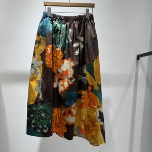 Falda de algodón 100% con estampado floral artístico, transpirable, de corte A, hasta el tobillo, con cintura elástica. - Product Image 1