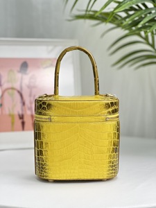 Sac seau personnalisable en cuir de crocodile 100 % authentique – Sac de luxe de créateur 3-en-1 : épaule, bandoulière et poignée supérieure |   Sac à main OEM - Product Image 6