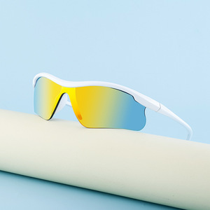 Nuevas Gafas de Sol al por Mayor, Gafas de Moda Modernas y Populares para Hombres y Mujeres, Gafas de Sol Deportivas Personalizadas con Protección UV400 - Product Image 2