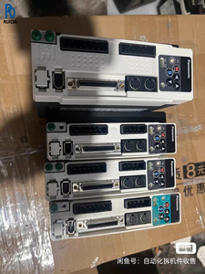 Controlador de Motor AC MCDDT3520 MBDDT2210, Controlador Industrial de Alto Rendimiento para Aplicaciones Industriales - Product Image 1