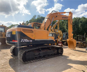 Excavatrice sur chenilles Hyundai 220LC-9S de haute qualité, modèle 2018, 20 tonnes, d'occasion avec moteur, boîte de vitesses, pompe - Product Image 4