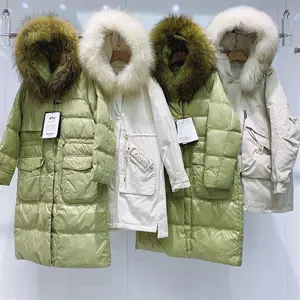 Piumino invernale in pelliccia calda spessa sconto abbigliamento donna vestiti usati coda merci liquidazione inventario all'ingrosso