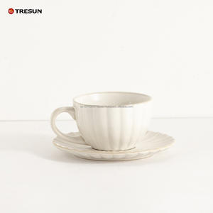 Ensemble de tasses à café et soucoupes en céramique de porcelaine de luxe, émaillées réactives, 250 ml, écologiques, compatibles lave-vaisselle, prix de gros personnalisé, fabrication OEM - Product Image 3