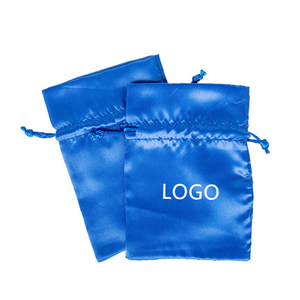 Sacs d'emballage cadeau en satin de soie en gros pour perruques, mèches et extensions capillaires – Pochettes en soie douce avec logo personnalisé - Product Image 5