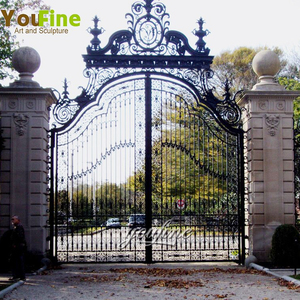 YouFine - Puerta Doble de Hierro Forjado Ornamental para Entrada de Vehículos, con Diseño de Adorno Arqueado y Pilares de Piedra, para Entrada de Villas y Propiedades de Lujo - Product Image 1