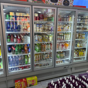 Réfrigérateur commercial vertical à porte vitrée <span class=keywords><strong>1</strong></span>/2/<span class=keywords><strong>3</strong></span>/<span class=keywords><strong>4</strong></span> portes, prix usine pour magasin de proximité - Product Image 3