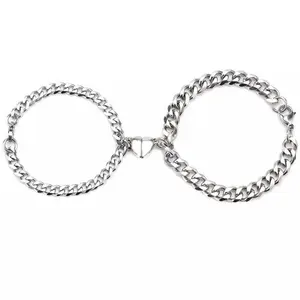 LYT02 2 PCS / SET Alloy Couple Magnetic Attraction Bracelet Meaningful Bangles Jewelry Heart Pendant Charm Couple Bracelets