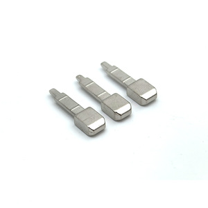 Pins de prise standard britannique Yishun, longueur 24 mm, en alliage d'aluminium, pièces de quincaillerie conductrices estampées - Product Image 4