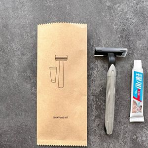 Kit Dentale Monouso per Hotel, Set da Barba con Pettine e Cuffia Doccia, Kit Cortesia Personalizzabile in Carta Kraft - Product Image 5