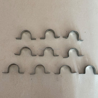 Collier de serrage en U galvanisé en gros, collier de serrage en zinc, collier de serrage fixe, pince de fixation pour tuyaux de serre agricole